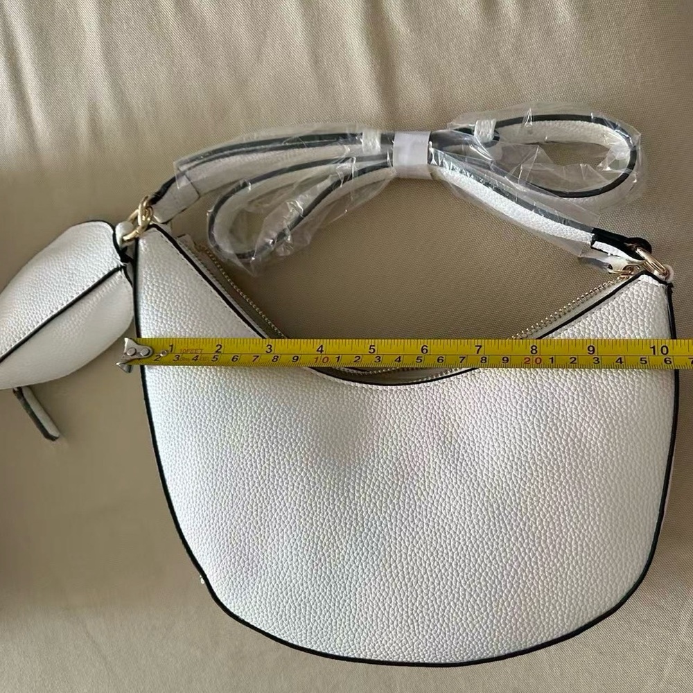 🫘 Bean-Shaped Handbag with A Mini-Bag, White Color - Picture 6 of 12